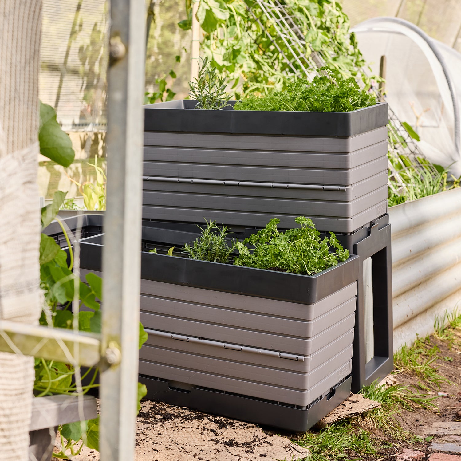 How to Assemble the Modular Raised Garden Bed